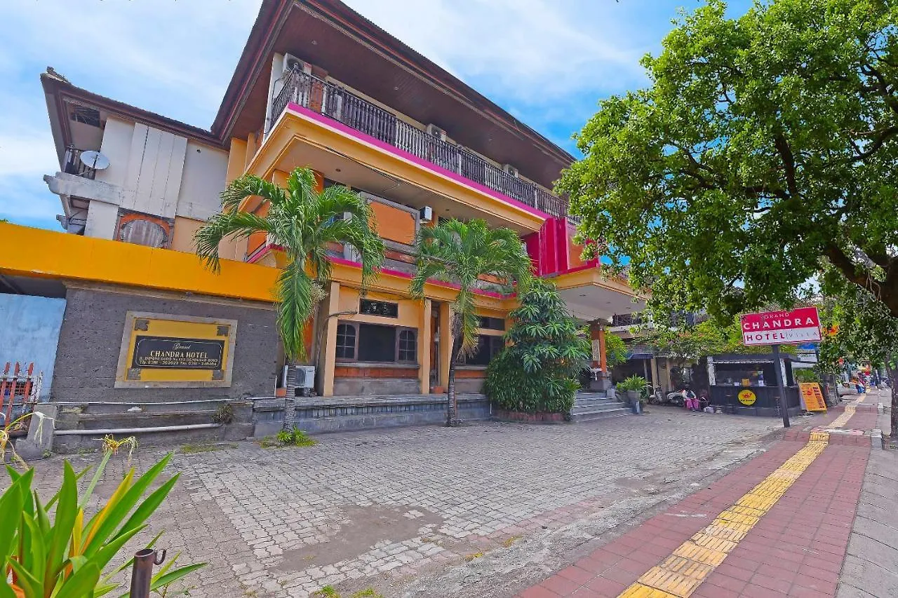 Oyo 3244 Grand Chandra Hotel Denpasar 2*,